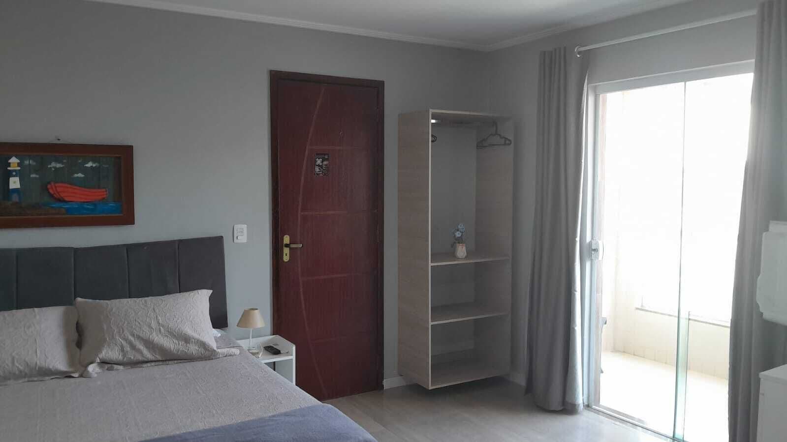 ห้องดีลักซ์สำหรับสี่ท่าน, ระเบียง, วิวเมือง | Wi-Fi ฟรี