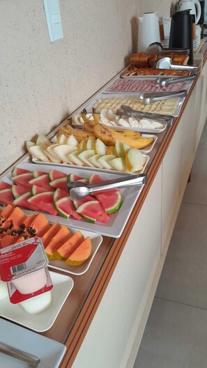 매일 뷔페 무료 아침 식사 포함