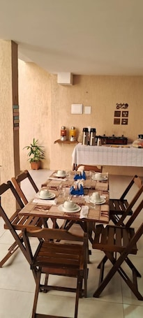 Desayuno buffet incluido todos los días