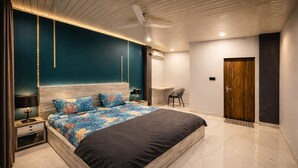 Daksh Villa with Private Pool and Garden, Jaipur