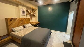 Luxury Villa, Balcony, City View | Desk, laptop workspace, free WiFi