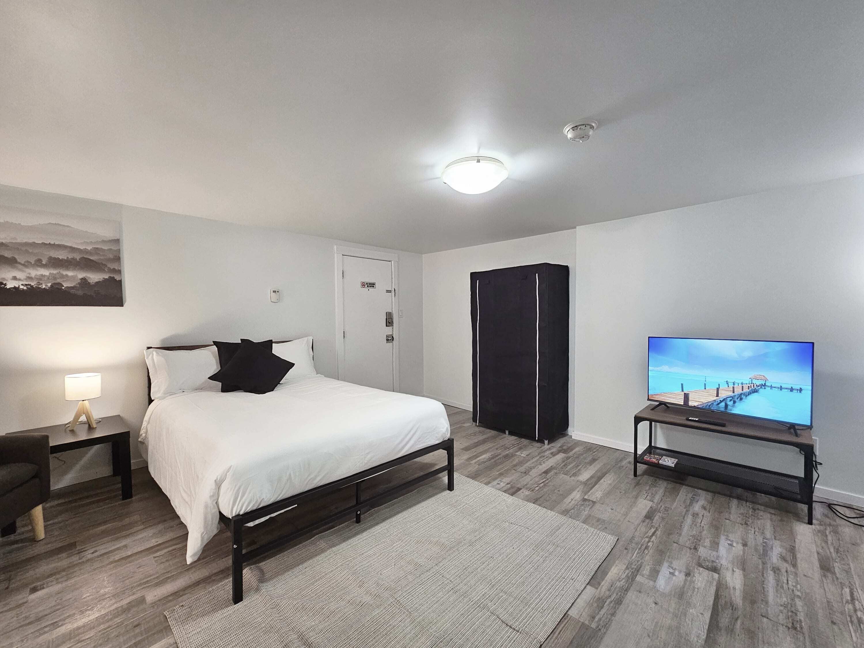 1 bedroom, iron/ironing board, WiFi, bed sheets