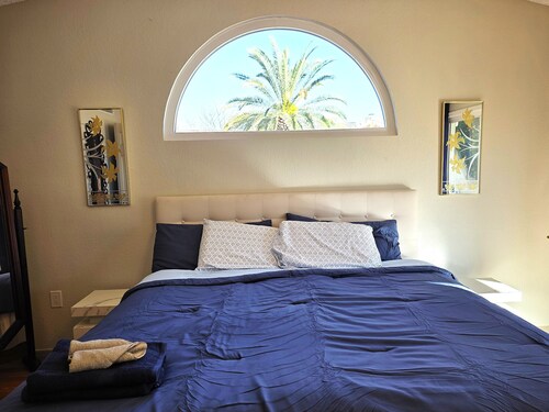 A Very Arizona Getaway - 3 King Size Beds, Games, Movie Nights, BBQ, & More!