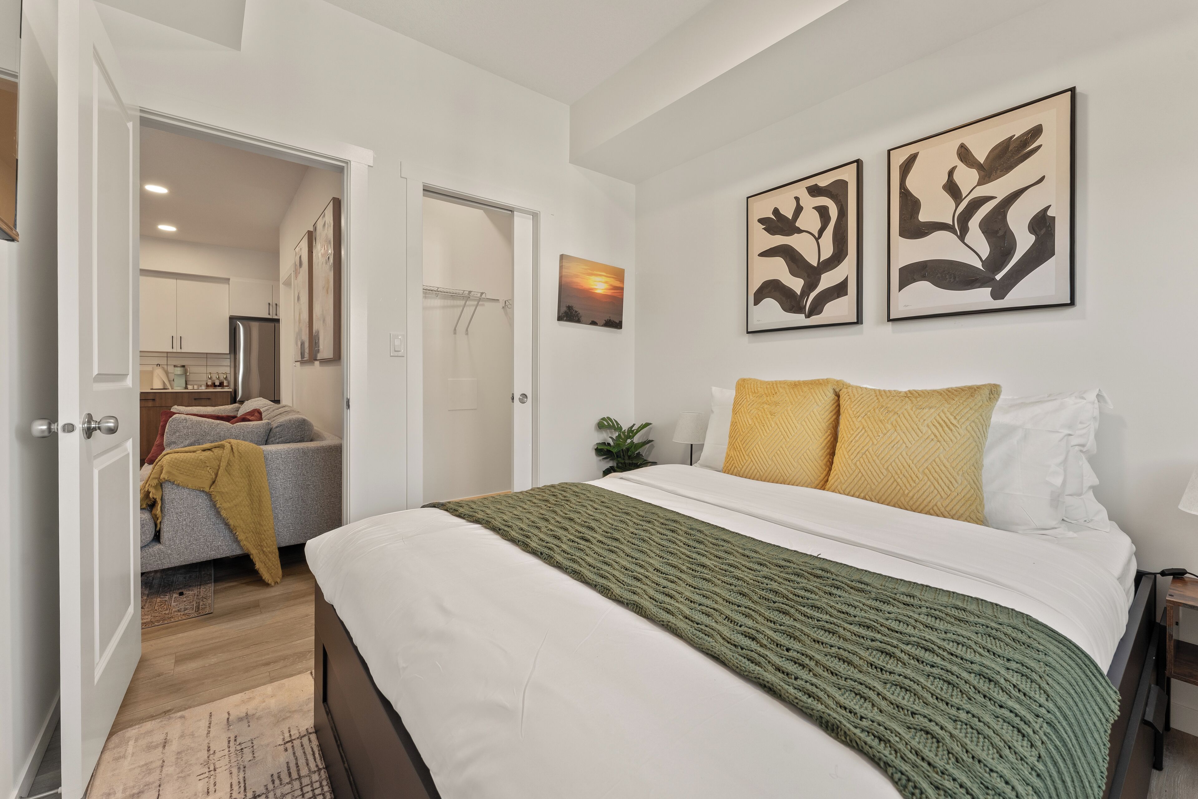 2 chambres, fer et planche à repasser, Wi-Fi, draps fournis