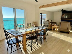 Dining - Panoramic Oceanview Retreat-Steps to the Beach (San Clemente)