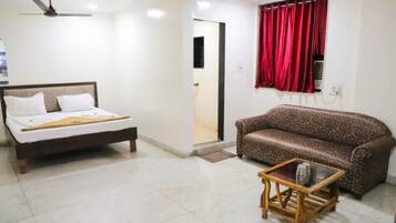 Schreibtisch, kostenloses WLAN