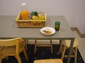 Free daily continental breakfast