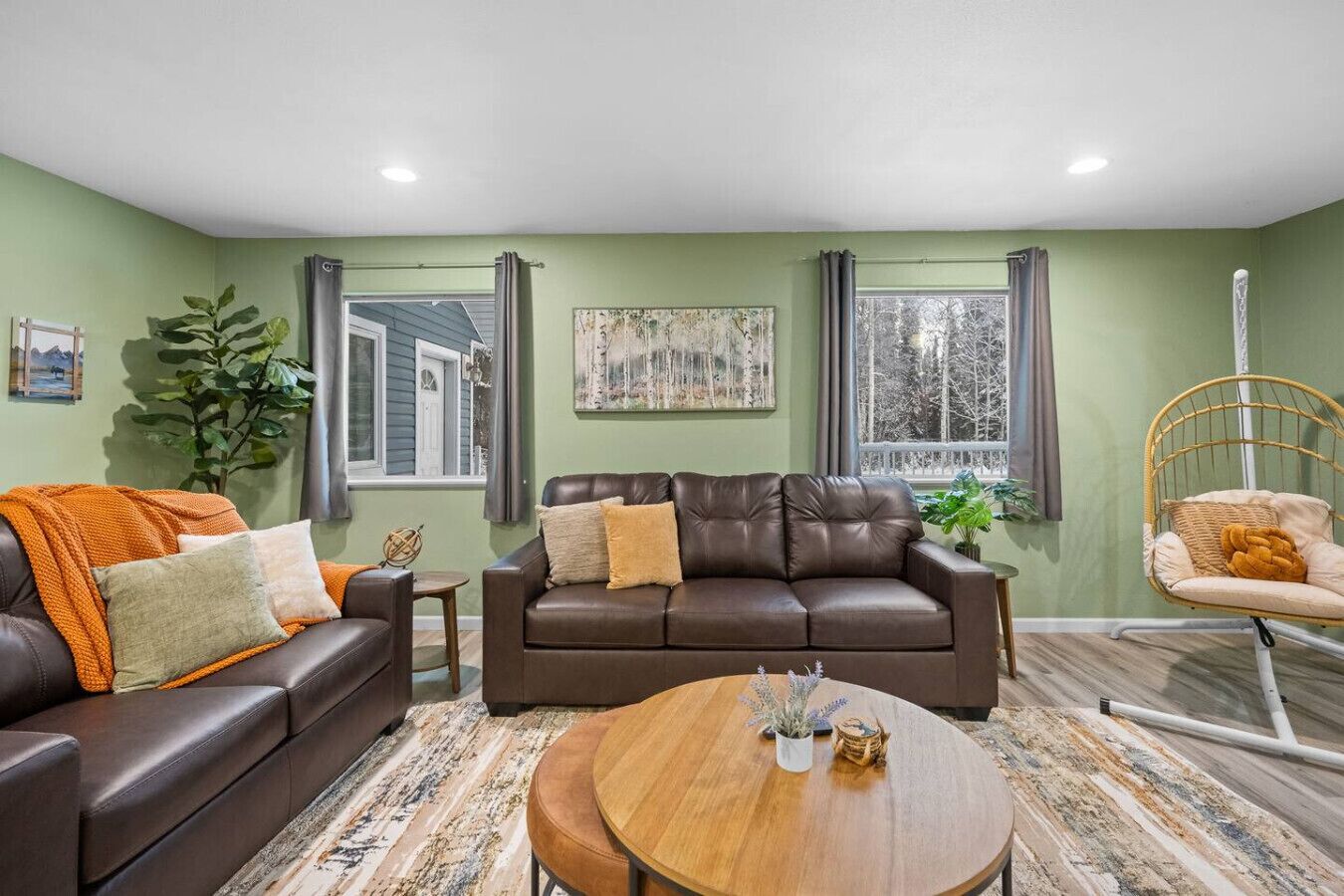 Living Room For Everyone with Smart TV Egg Chair