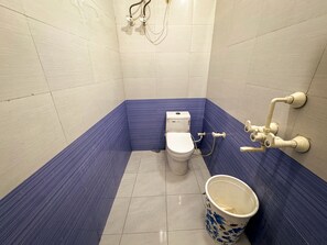 Comfort Room | Bathroom | Shower, towels, soap, shampoo