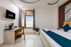 Deluxe Room - Hotel Admire Expressway BY ASPL (Noida)