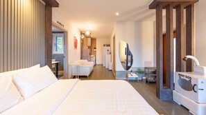 Basic Room, 1 Bedroom (Holy B (Pool Villa/BBQ/Pet Park)) | 1 bedroom, free WiFi - Taean Holy Dog Pool Villa (Taean)