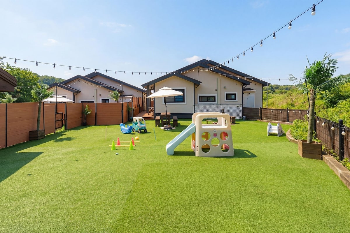 Basic Room, 2 Bedrooms (Royal B (Pool Villa/BBQ/Pet Park)) | 1 bedroom, free WiFi