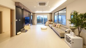 Basic Room, 2 Bedrooms (Royal B (Pool Villa/BBQ/Pet Park)) | Exterior - Taean Holy Dog Pool Villa (Taean)