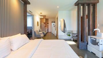 Basic Room, 1 Bedroom (Holy C (Pool Villa/BBQ/Pet Park)) | 1 bedroom, free WiFi