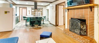 Stocked Pond: Country Retreat in Oglethorpe!