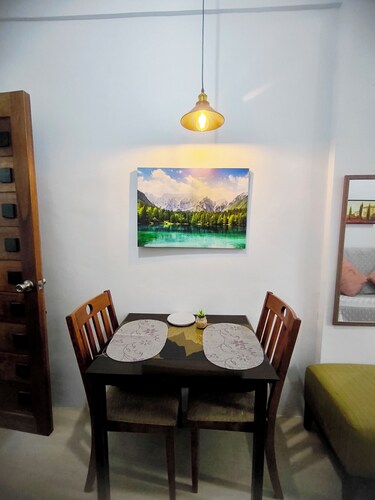 Cozy 1-bedroom apartment in fantastic San Pablo City with AC
