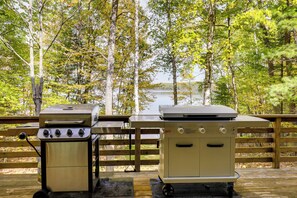 Property grounds - Big Portage Lakefront Home: Boat, Swim & More (Land O' Lakes)