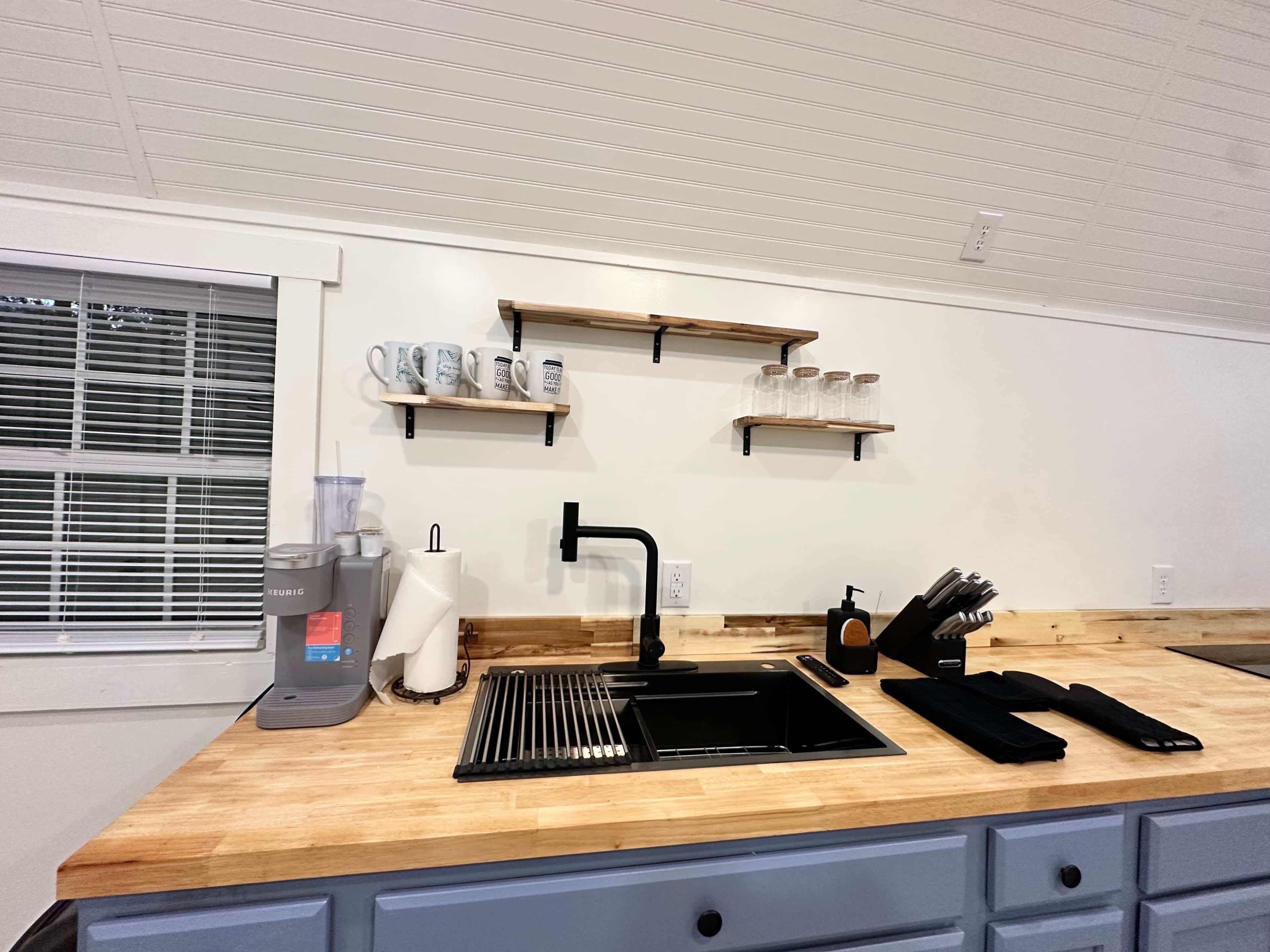 Fridge, microwave, stovetop, cookware/dishes/utensils