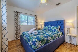 Room - Cape Coastal (Cape Coral)