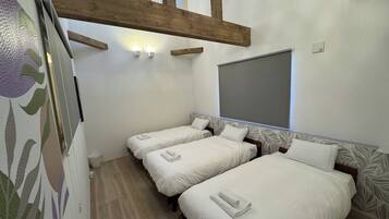 Desk, free WiFi, bed sheets