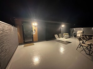 屋外ダイニングエリア