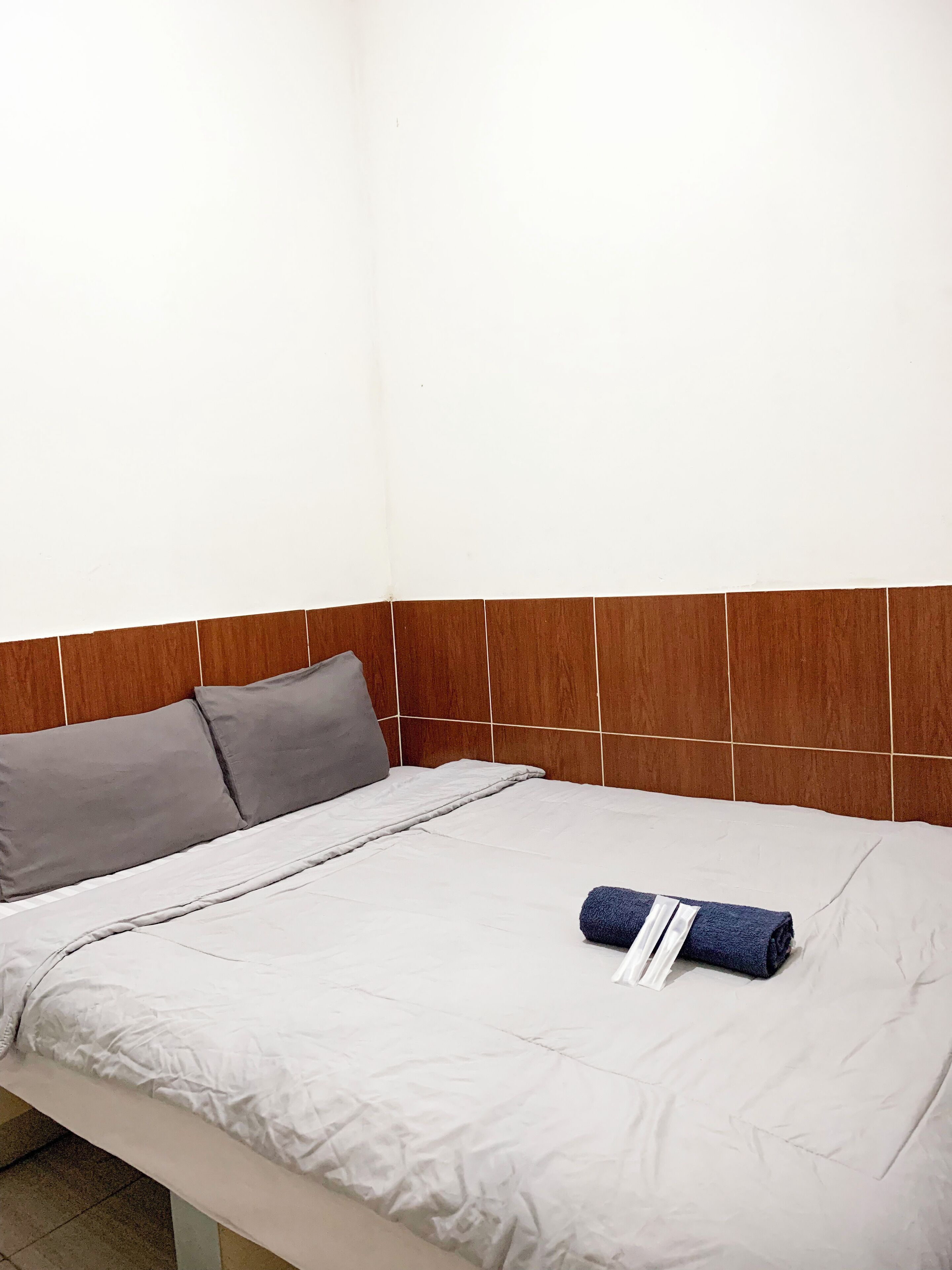 Standard Double Room | Desk, free WiFi