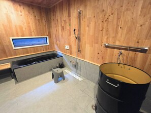 Hair dryer, towels - Entire building with sauna available for rent / Ashigarashimo-gun Kanagawa (Ashigarashimo-gun)