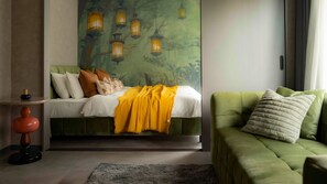 مكواة/لوح كي وخدمة الإنترنت وملاءات أسرّة