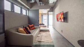 TV - R124705_601 / Taito-ku Tokyo (Taito-ku)