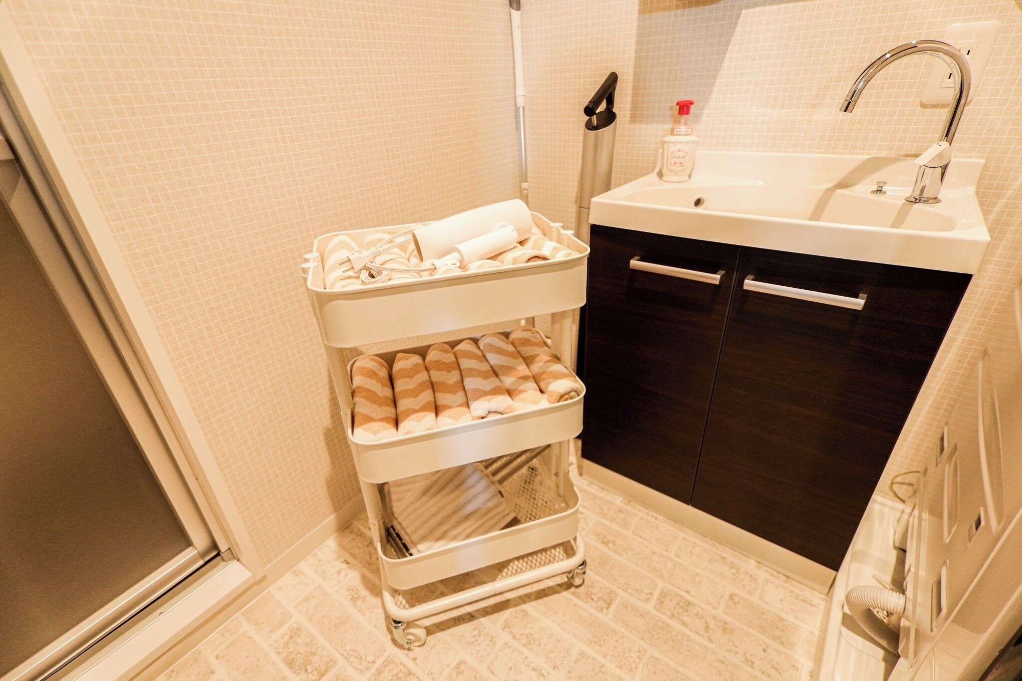 Hårtork och handdukar