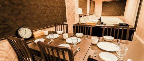 تناول الطعام