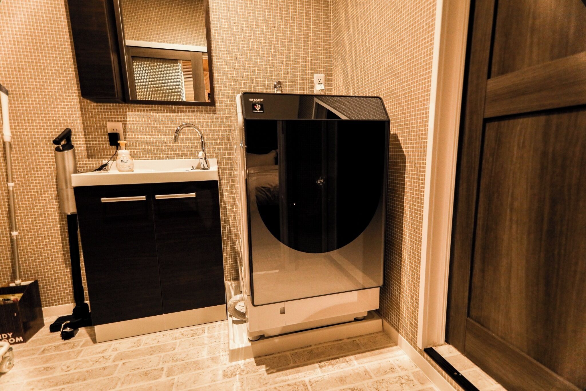 Sèche-cheveux, serviettes fournies