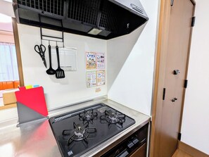Fridge, microwave, cookware/dishes/utensils