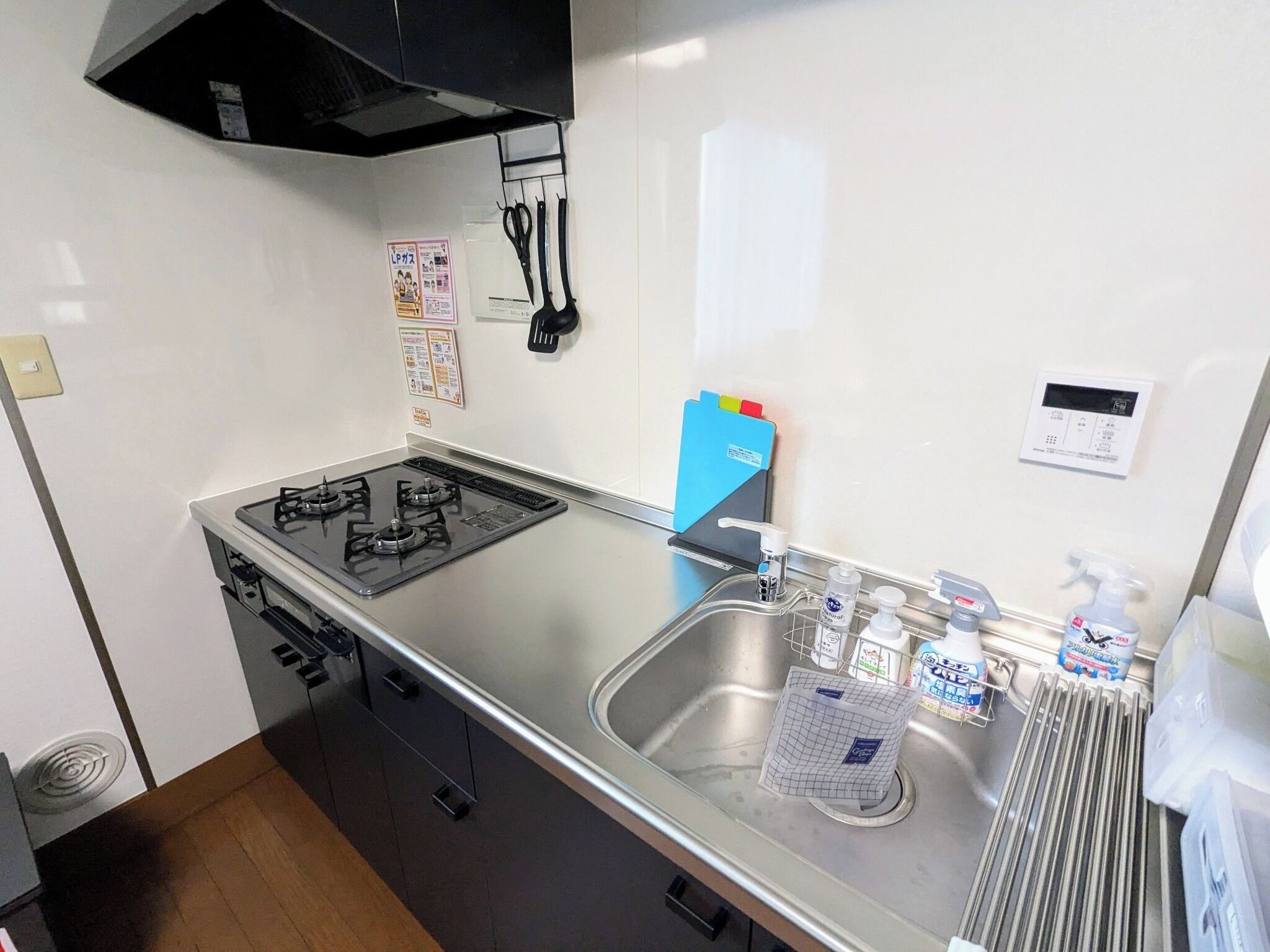 Fridge, microwave, cookware/dishes/utensils