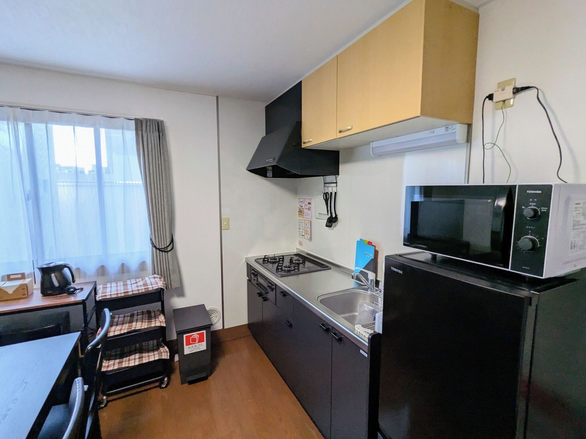 雪櫃、微波爐、廚房用具/餐具/器皿