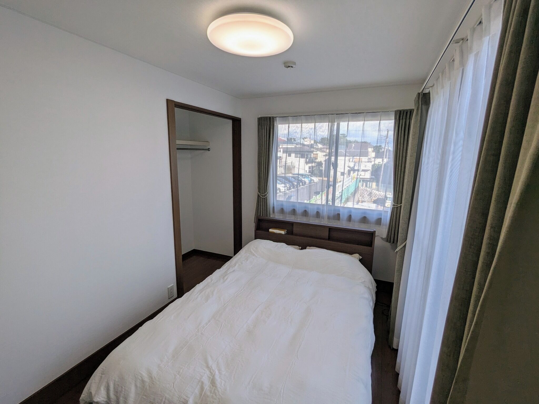 Internet, bed sheets