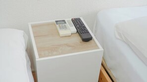 Desk, iron/ironing board, free WiFi, bed sheets - Nonsmoking A33 Namba areaCentral area5 minute / Osaka Ōsaka (Osaka)
