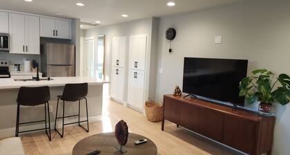 Brand new Near UC Davis Med Center. All utilities included and Private