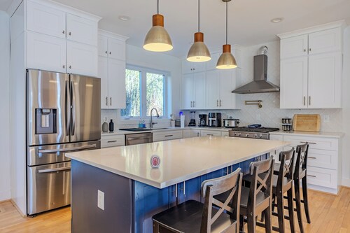 Spacious 6BR/5BA - Near DC & Pentagon
