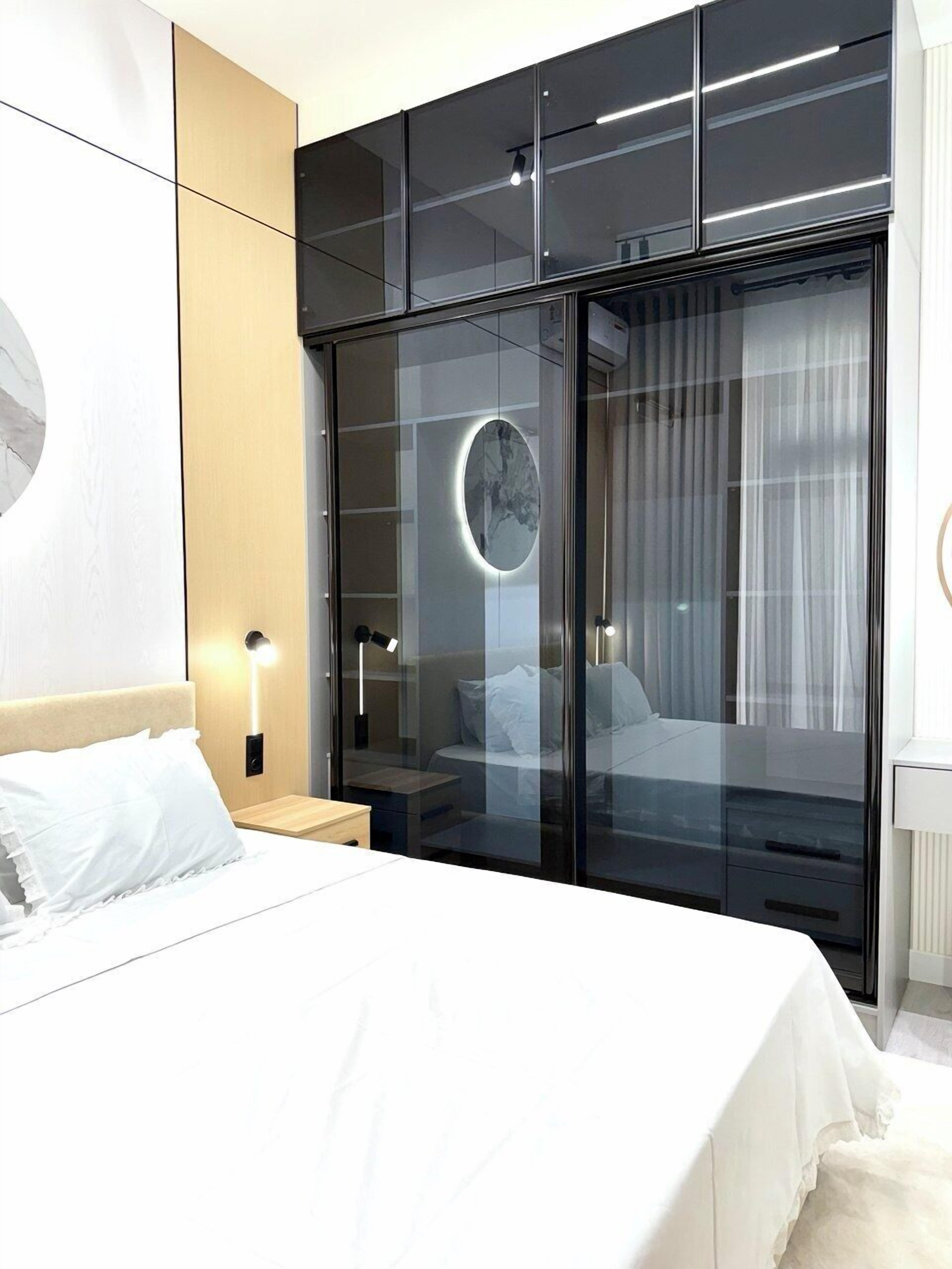 Rideaux occultants, fer et planche à repasser, Wi-Fi gratuit