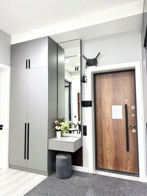 Comfort Apartment, Multiple Beds, City View | Living area | 43-inch LED TV with digital channels - Kamolon 43a (Tashkent)