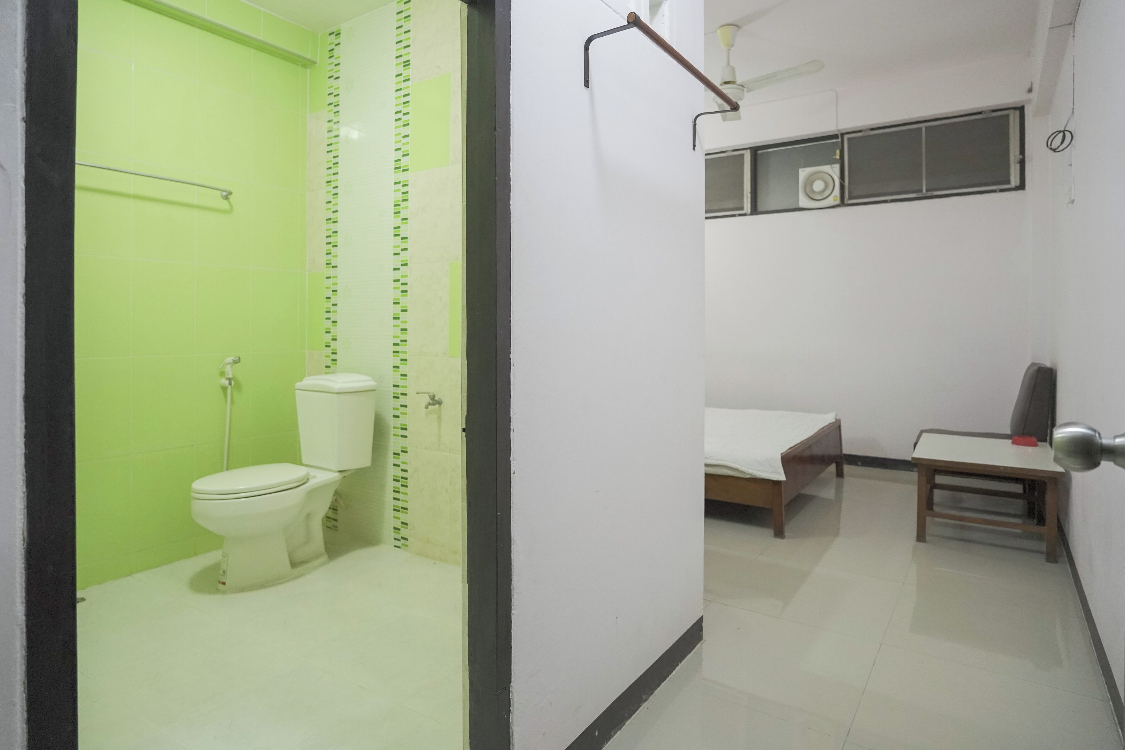 Standard King Room with Fan | Desk, free WiFi, bed sheets