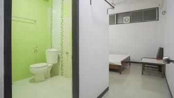 Standard King Room with Fan | Desk, free WiFi, bed sheets