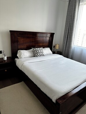 1 bedroom, iron/ironing board, free WiFi, bed sheets - Luxury 1BR in Kilimani- Pool, Gym & Stunning Views (Nairobi)