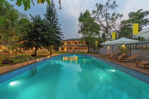 The Hosteller Lonavala City Centre