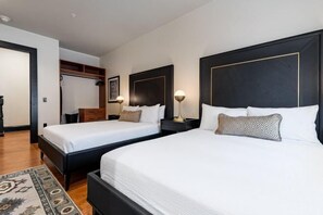 Cots/infant beds - 4BR 2-Story Historic Space Steps from French Quarter The Mayfair (New Orleans)