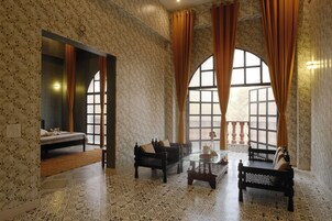 Premium Suite | Free WiFi, bed sheets