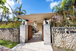Front of property - Ocean Front Villa Ishigakijima 1 (Ishigaki)