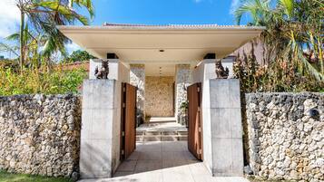 Mặt tiền nơi lưu trú