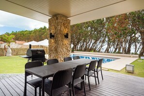 Villa, balcon, vue piscine | Terrasse/Patio